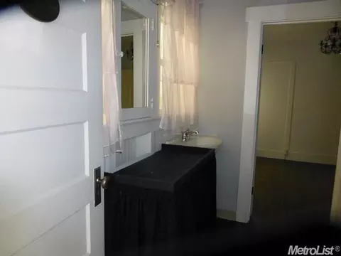 214 N Main St, Jackson, CA 95642 photo 7