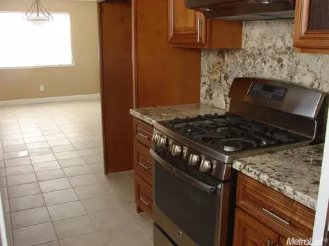 6147 Rutland Dr, Carmichael, CA 95608 photo 3