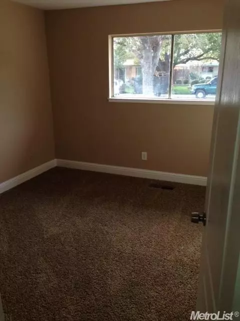 1736 Darwin Ave, Ceres, CA 95307 photo 8