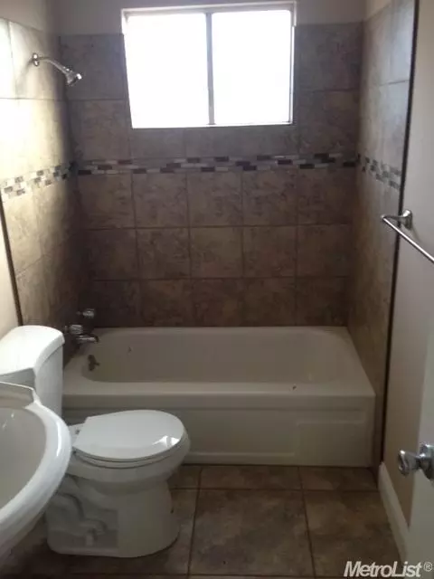 1736 Darwin Ave, Ceres, CA 95307 photo 9