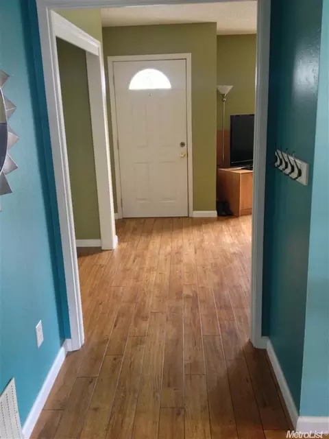 951 N Hickory, Tracy, CA 95376 photo 3