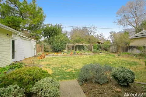 641 Amherst Dr, Davis, CA 95616 photo 23