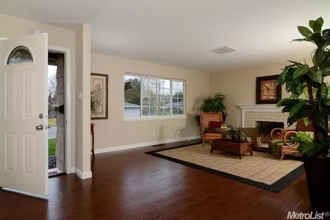 4514 Rustic Rd, Carmichael, CA 95608 photo 3