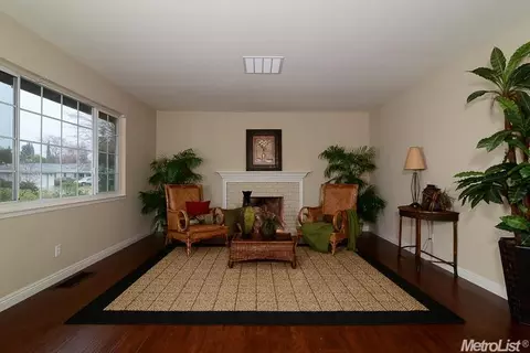 4514 Rustic Rd, Carmichael, CA 95608 photo 4