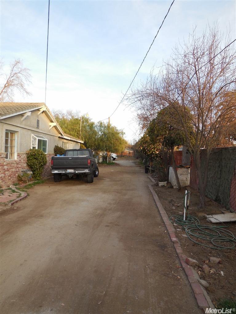 728 N Central Ave, Modesto, CA 95351 photo 3