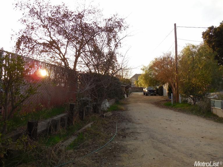 728 N Central Ave, Modesto, CA 95351 photo 20