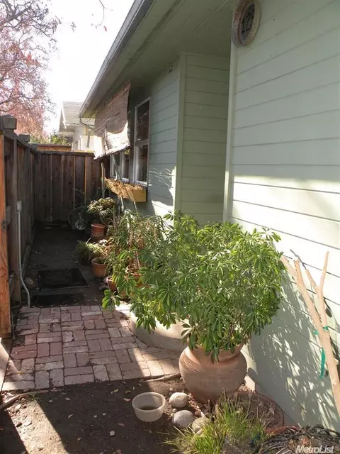 128 Madera Ave, Modesto, CA 95351 photo 4