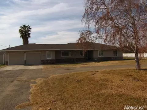 20585 S Tinnin, Manteca, CA 95337 photo 2