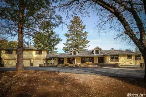 25950 Ridgeview Ct, Colfax, CA 95713 photo 2