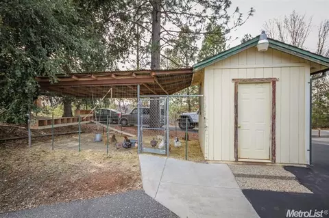 25950 Ridgeview Ct, Colfax, CA 95713 photo 4