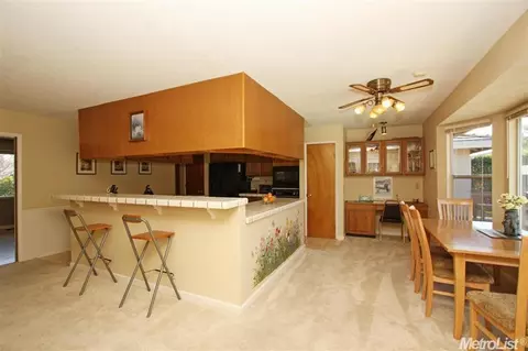 3949 Garfield Ave, Carmichael, CA 95608 photo 8