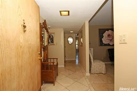3949 Garfield Ave, Carmichael, CA 95608 photo 3