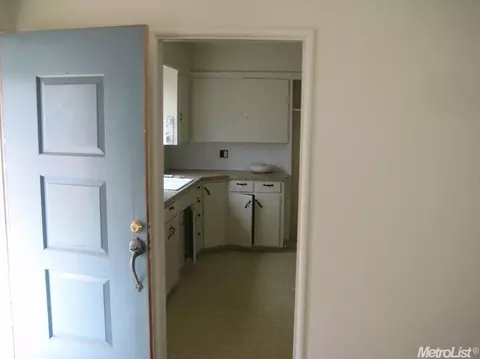 896 Wayside, Turlock, CA 95380 photo 6
