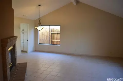 3804 Wild Palms Dr, Modesto, CA 95355 photo 8