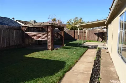 3804 Wild Palms Dr, Modesto, CA 95355 photo 3