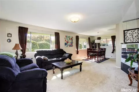 4842 Lola Way, Carmichael, CA 95608 photo 4