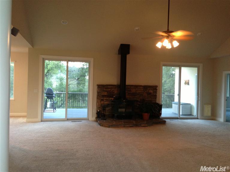 13730 Cabezut Ct, Sonora, CA 95370 photo 2
