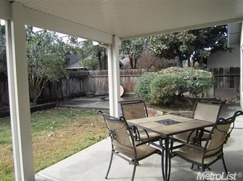 1924 Dorset Ln, Modesto, CA 95355 photo 3