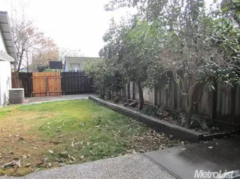 1924 Dorset Ln, Modesto, CA 95355 photo 6