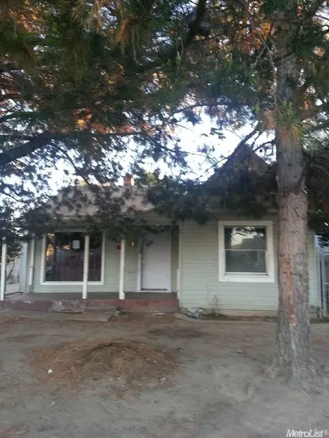 220 E Vine, Lodi, CA 95240 photo 1