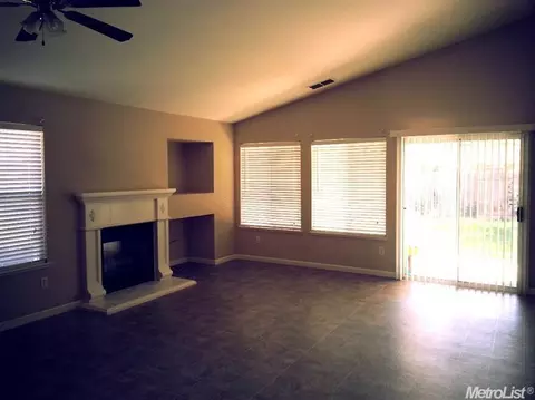 738 Tularosa Ct, Ceres, CA 95307 photo 5