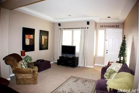 2700 Esta Ave, Modesto, CA 95355 photo 2