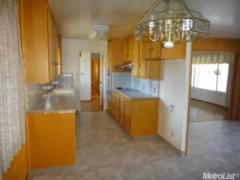 3133 Scenic Dr, Modesto, CA 95355 photo 6