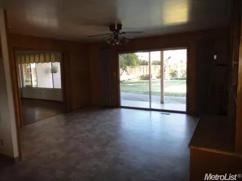 3133 Scenic Dr, Modesto, CA 95355 photo 4