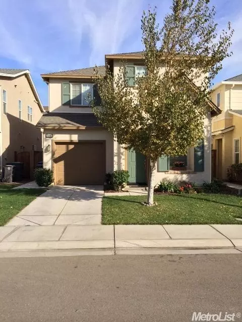 1444 Intrigue Ln, Manteca, CA 95337 photo 2