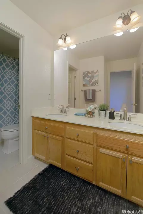 2203 Rockwell Dr, Davis, CA 95618 photo 17