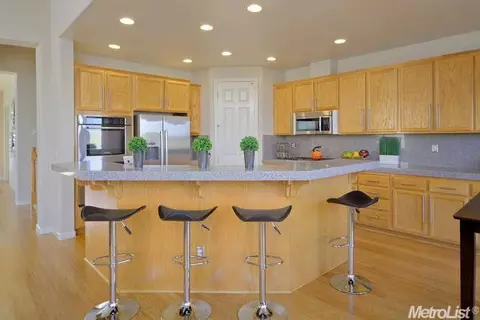2203 Rockwell Dr, Davis, CA 95618 photo 9
