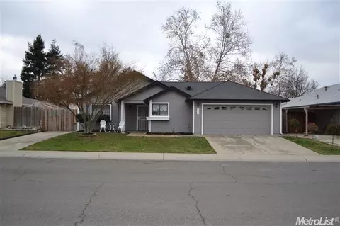 174 Saddle Ct, Galt, CA 95632 photo 1