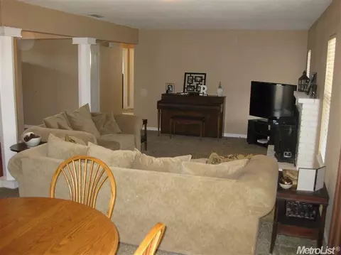 2408 Adrian, Turlock, CA 95382 photo 5
