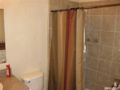 2408 Adrian, Turlock, CA 95382 photo 12