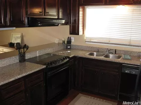 2408 Adrian, Turlock, CA 95382 photo 13