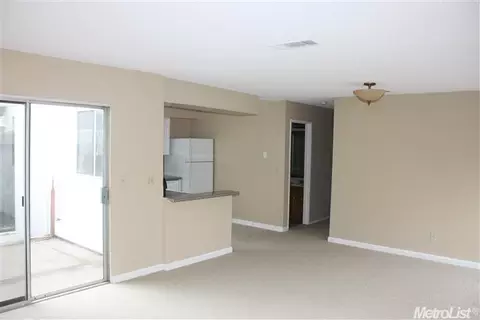 1279 Spruce, Manteca, CA 95336 photo 3