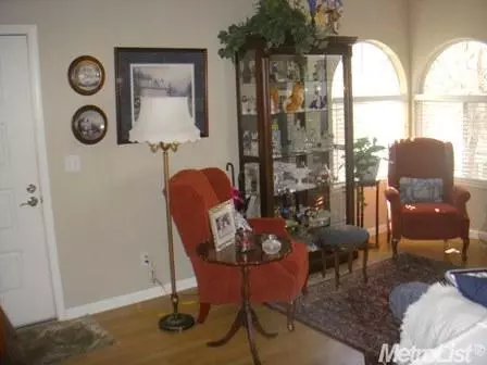 3016 Beachcomber Dr, Rocklin, CA 95677 photo 2