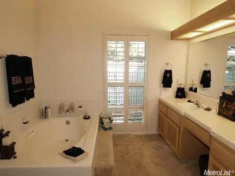 241 Leveland Ln #d, Modesto, CA 95350 photo 18