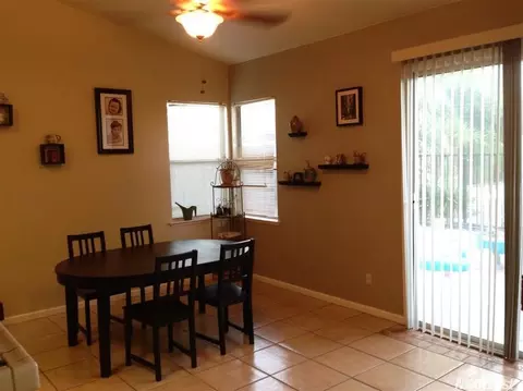 990 Colmore Ct, Galt, CA 95632 photo 2