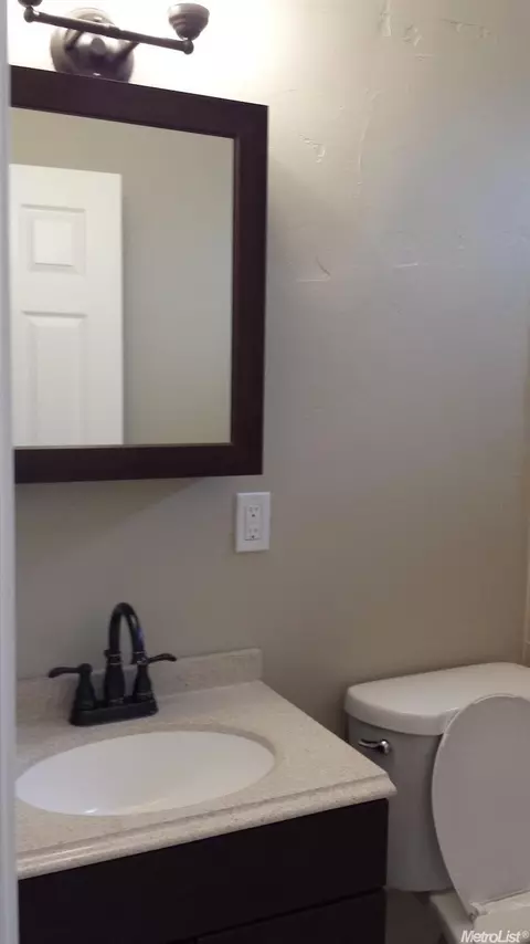 2537 2nd St, Ceres, CA 95307 photo 7