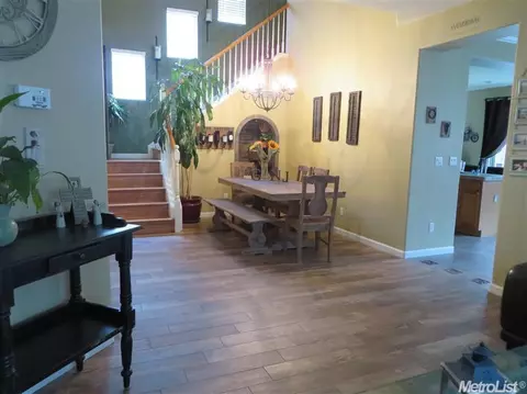 16632 Victorian Trl, Lathrop, CA 95330 photo 2
