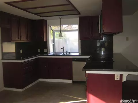 3615 Loyola Ct, Merced, CA 95348 photo 5