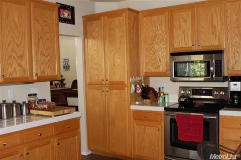 905 Tom Fowler Dr, Tracy, CA 95377 photo 10