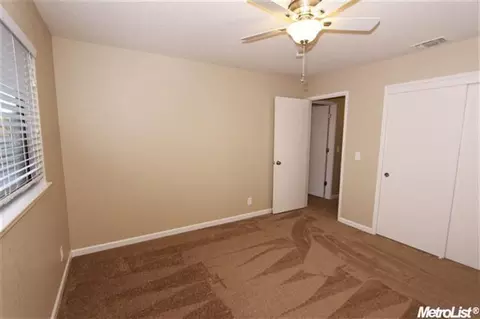 5961 Camray Cir, Carmichael, CA 95608 photo 9