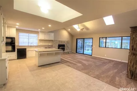 5961 Camray Cir, Carmichael, CA 95608 photo 4