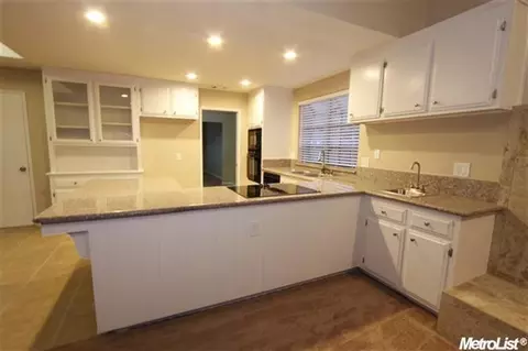 5961 Camray Cir, Carmichael, CA 95608 photo 5