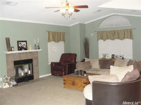 1700 Thomas Taylor Dr, Hughson, CA 95326 photo 3