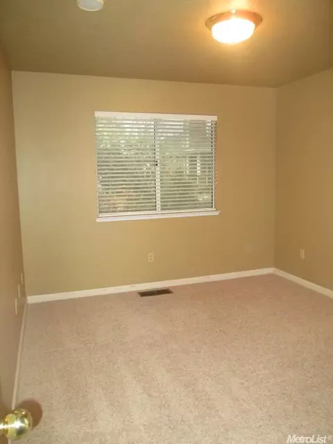 3704 Ellenboro Ave, Modesto, CA 95357 photo 17