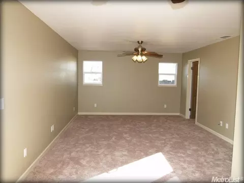1005 Lillian Dr, Modesto, CA 95355 photo 14