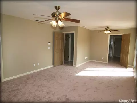 1005 Lillian Dr, Modesto, CA 95355 photo 13